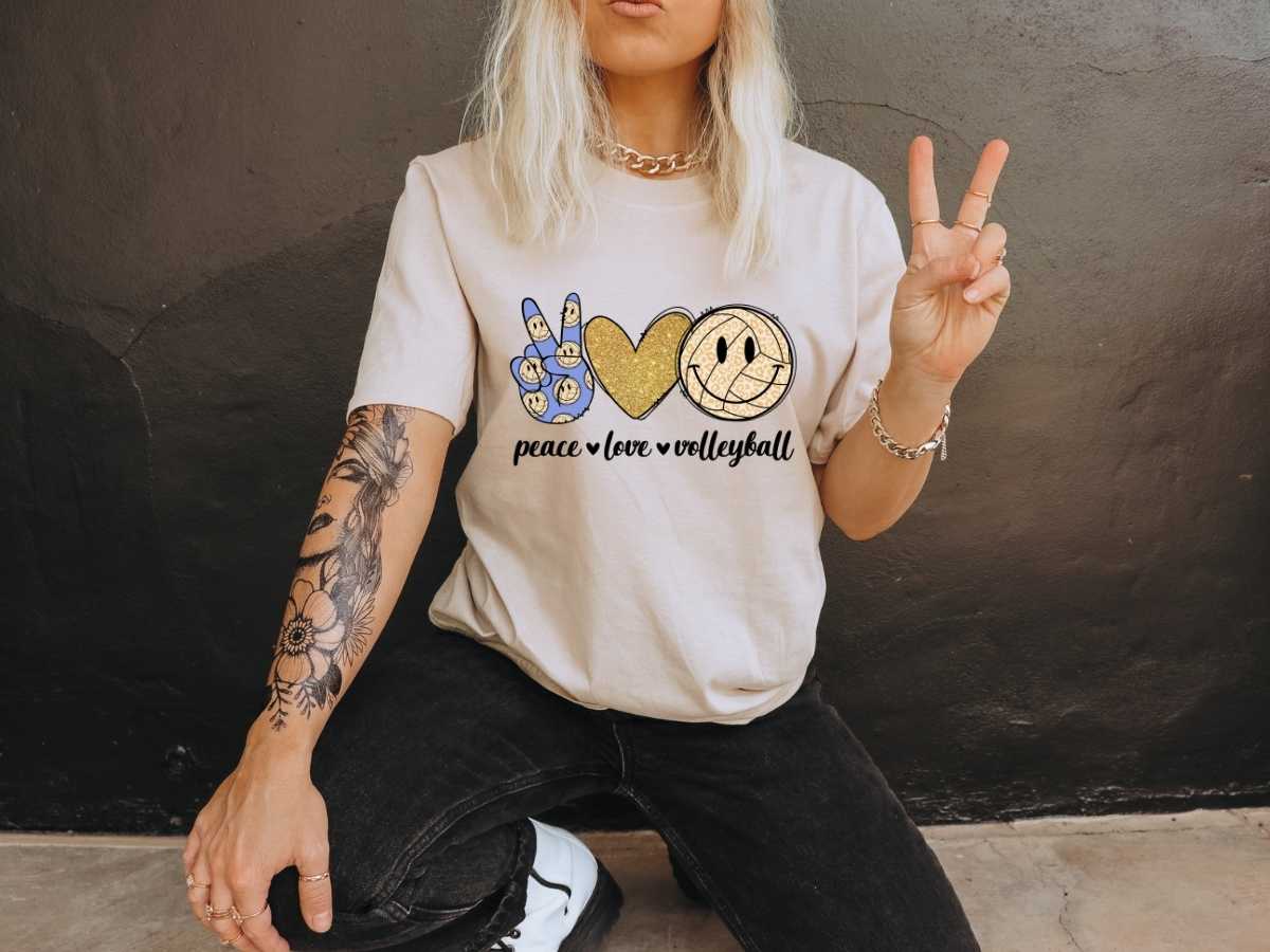 Peace🖤Love🖤Volleyball T-shirt